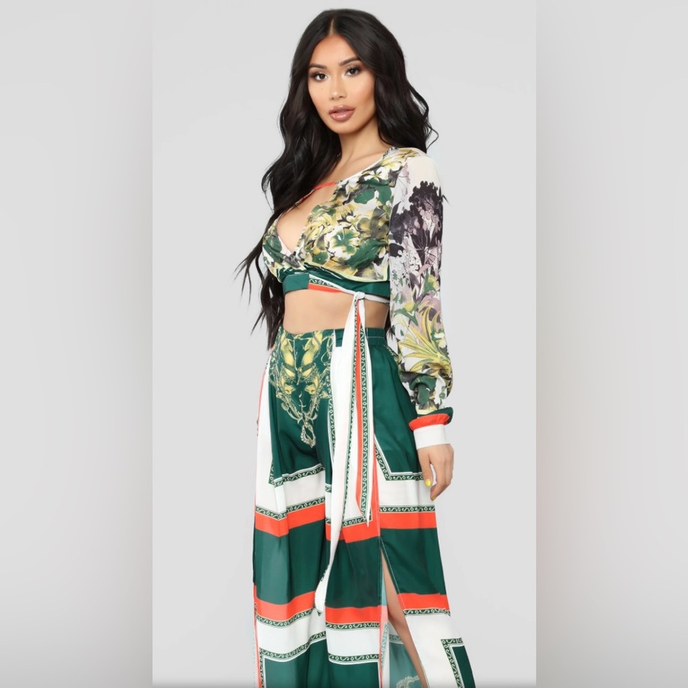 NWOT Fashion Nova Flower Vibes Wide Leg Pant Set matching long sleeve top Large - Picture 7 of 9